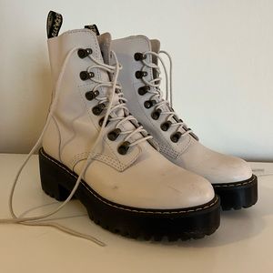 Leona Doc Martens